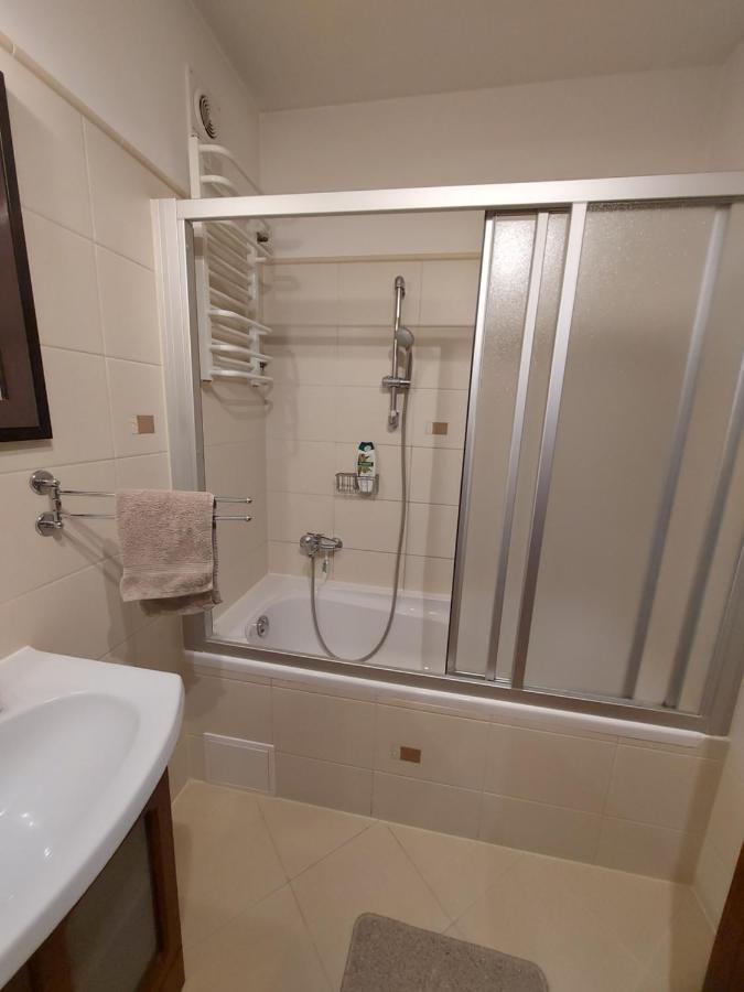 Wygodny Przestronny Apartament Janowskie Blonia Rumia Exteriér fotografie